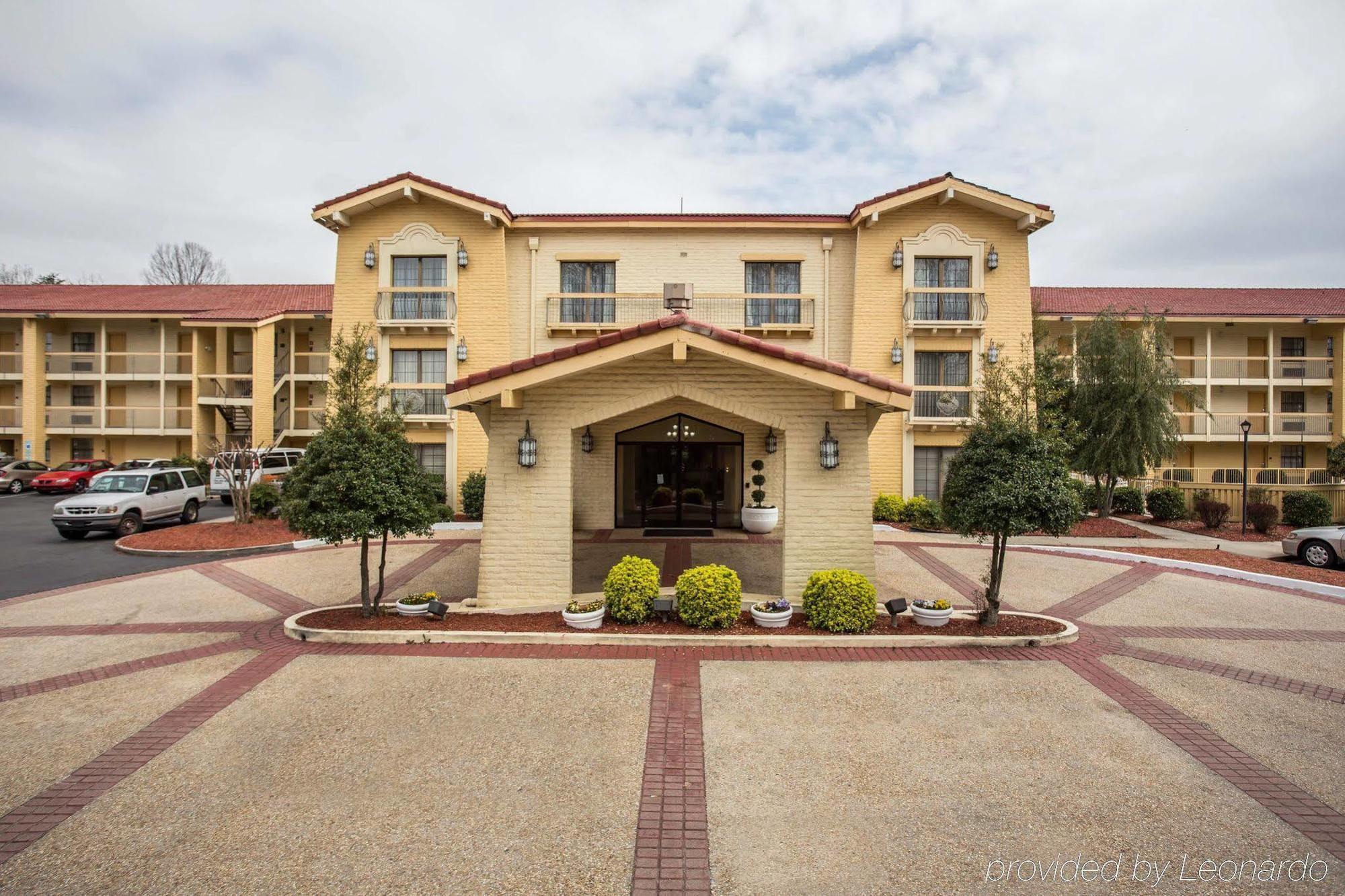Quality Inn & Suites Airport Шарлотт Экстерьер фото